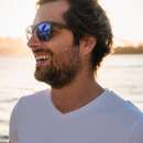 Handsome, tall and tanned guy wants to meet shy woman in Columbia / Jeff City